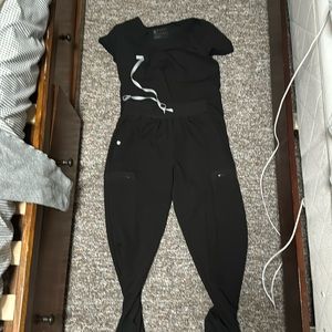 Figs scrubs top and botttom